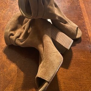 Chinese Laundry suede booties